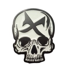 Painful clothing -  skull enamel pin